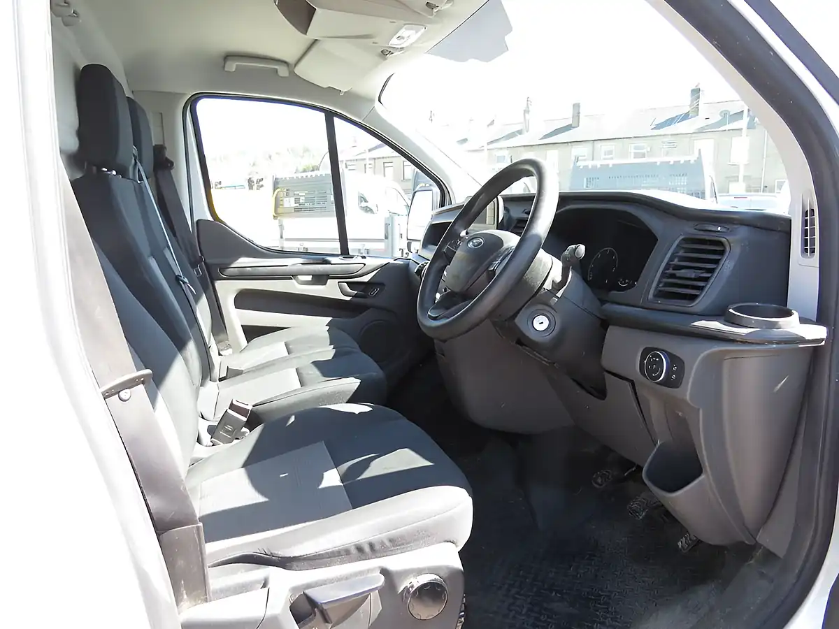 Used 2020 Ford Transit Custom Leader White - Interior and Exterior details 3
