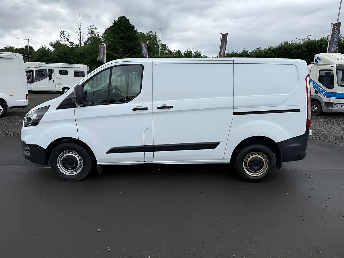 Used 2020 Ford Transit Custom Leader White - Interior and Exterior details 4