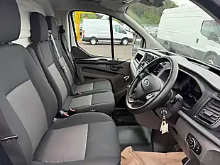 Used 2020 Ford Transit Custom Leader White - Interior and Exterior details 9