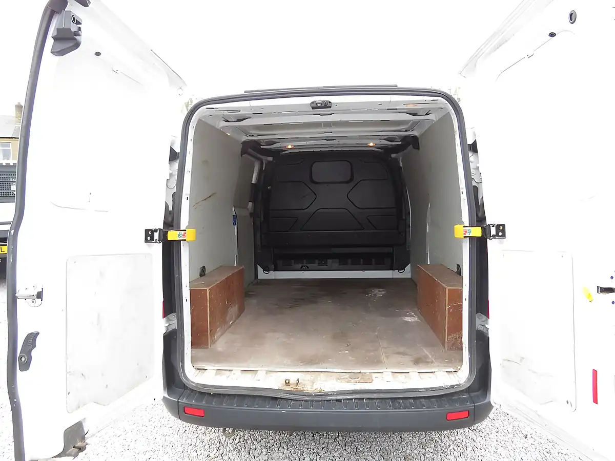 Used 2020 Ford Transit Custom Leader White - Interior and Exterior details 16