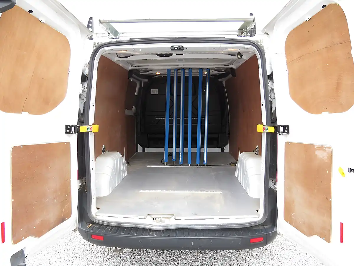 Used 2020 Ford Transit Custom Leader White - Interior and Exterior details 14