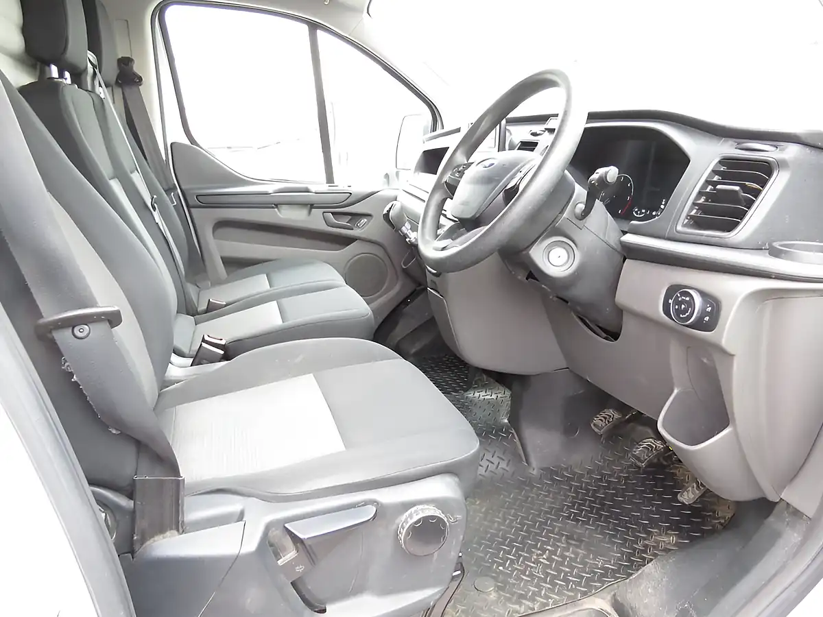 Used 2020 Ford Transit Custom Leader White - Interior and Exterior details 3