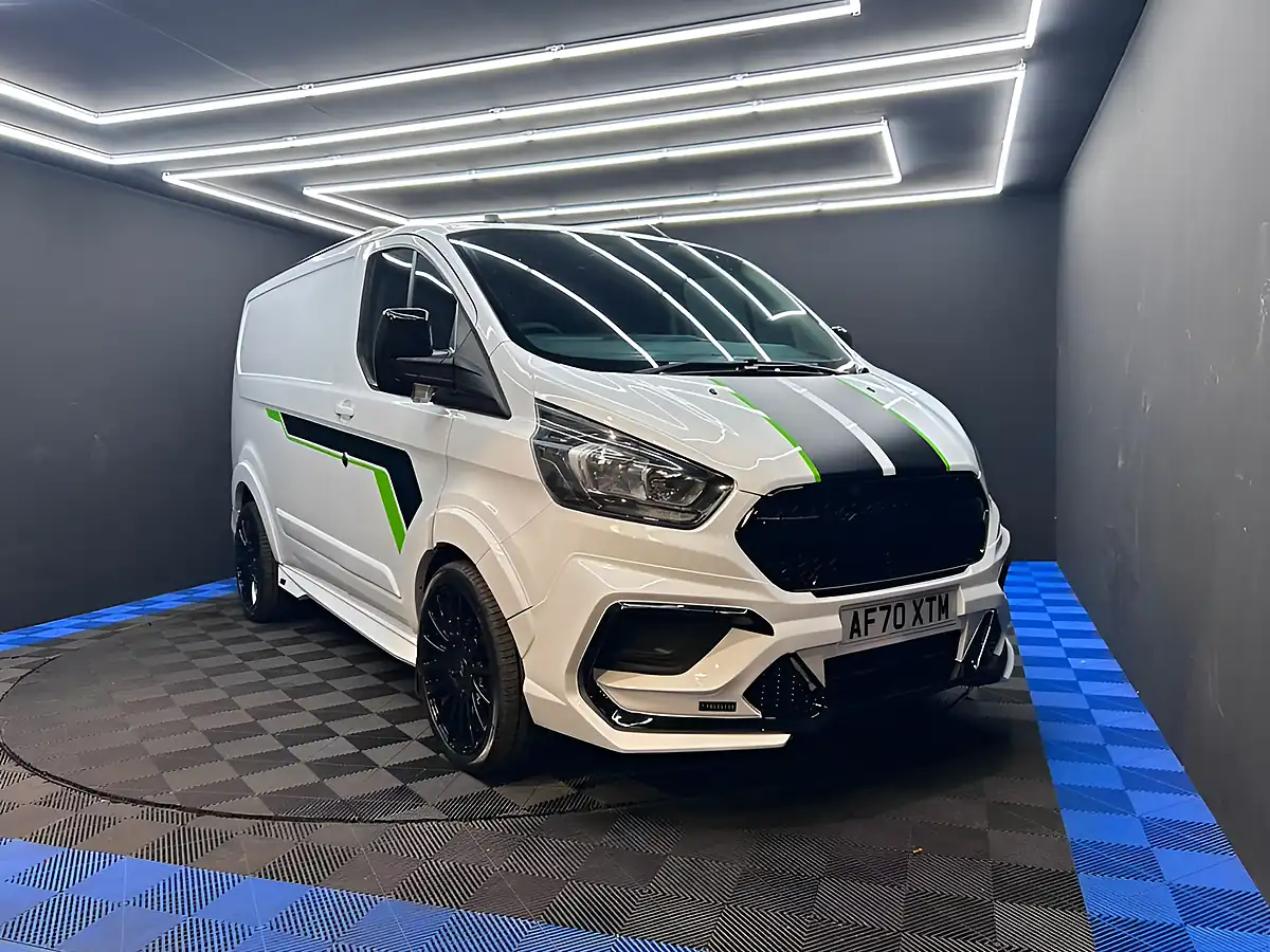Used 2020 Ford Transit Custom Leader White - Interior and Exterior details 15