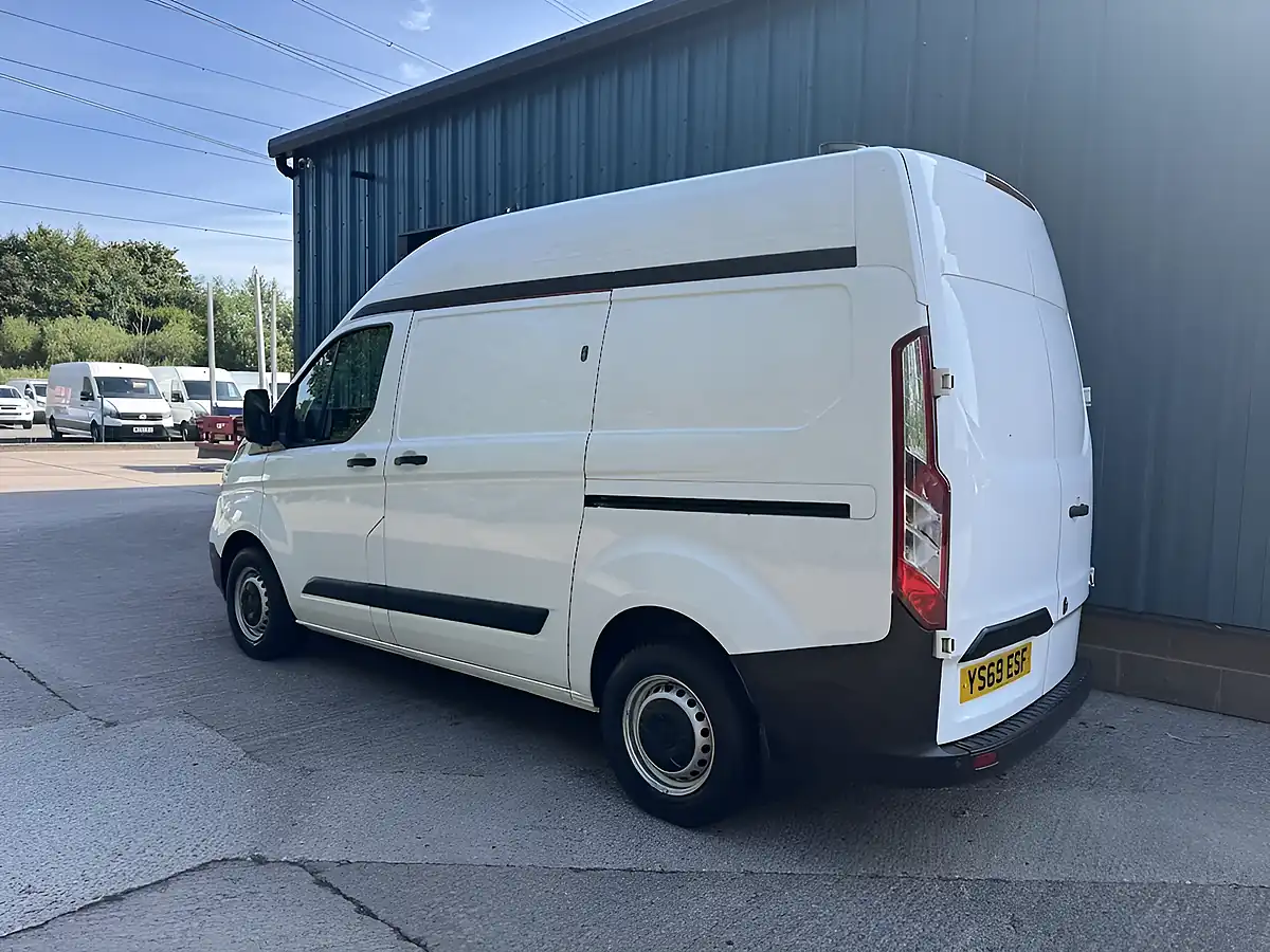 Used 2020 Ford Transit Custom Leader White - Interior and Exterior details 7