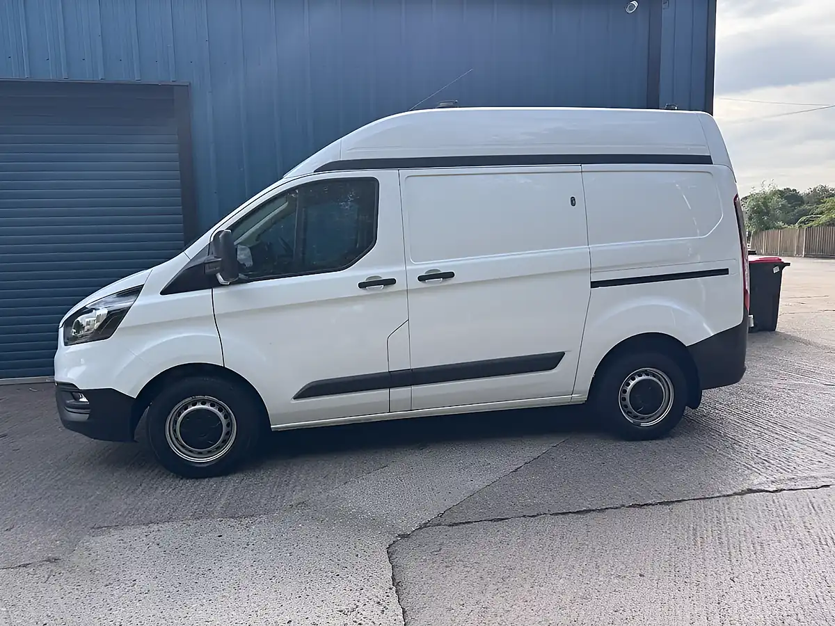 Used 2020 Ford Transit Custom Leader White - Interior and Exterior details 7