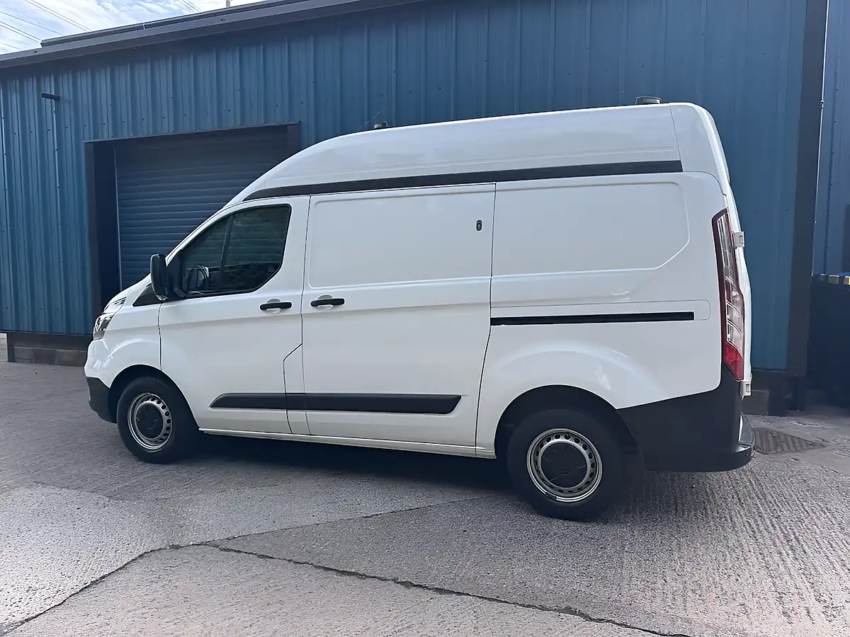 Used 2020 Ford Transit Custom Leader White - Interior and Exterior details 8