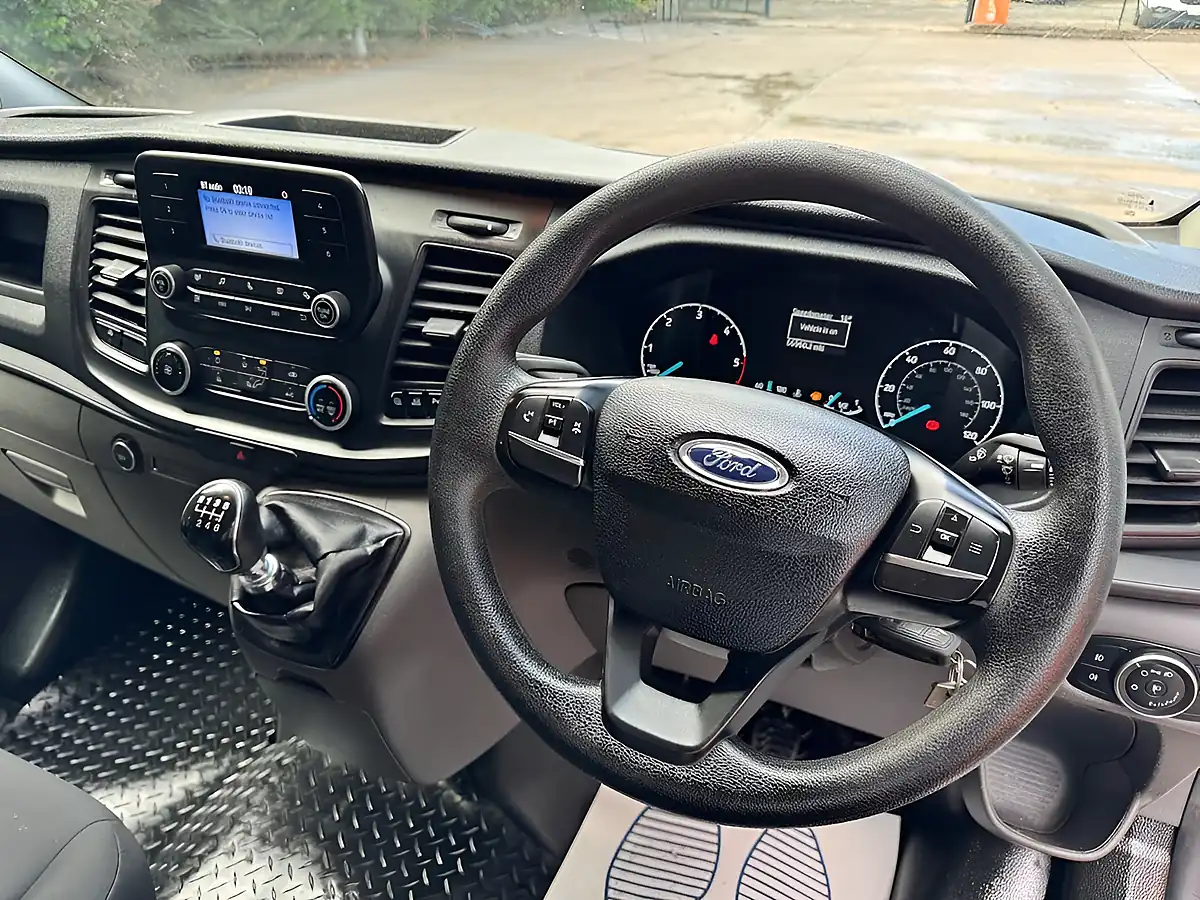 Used 2020 Ford Transit Custom Leader White - Interior and Exterior details 14