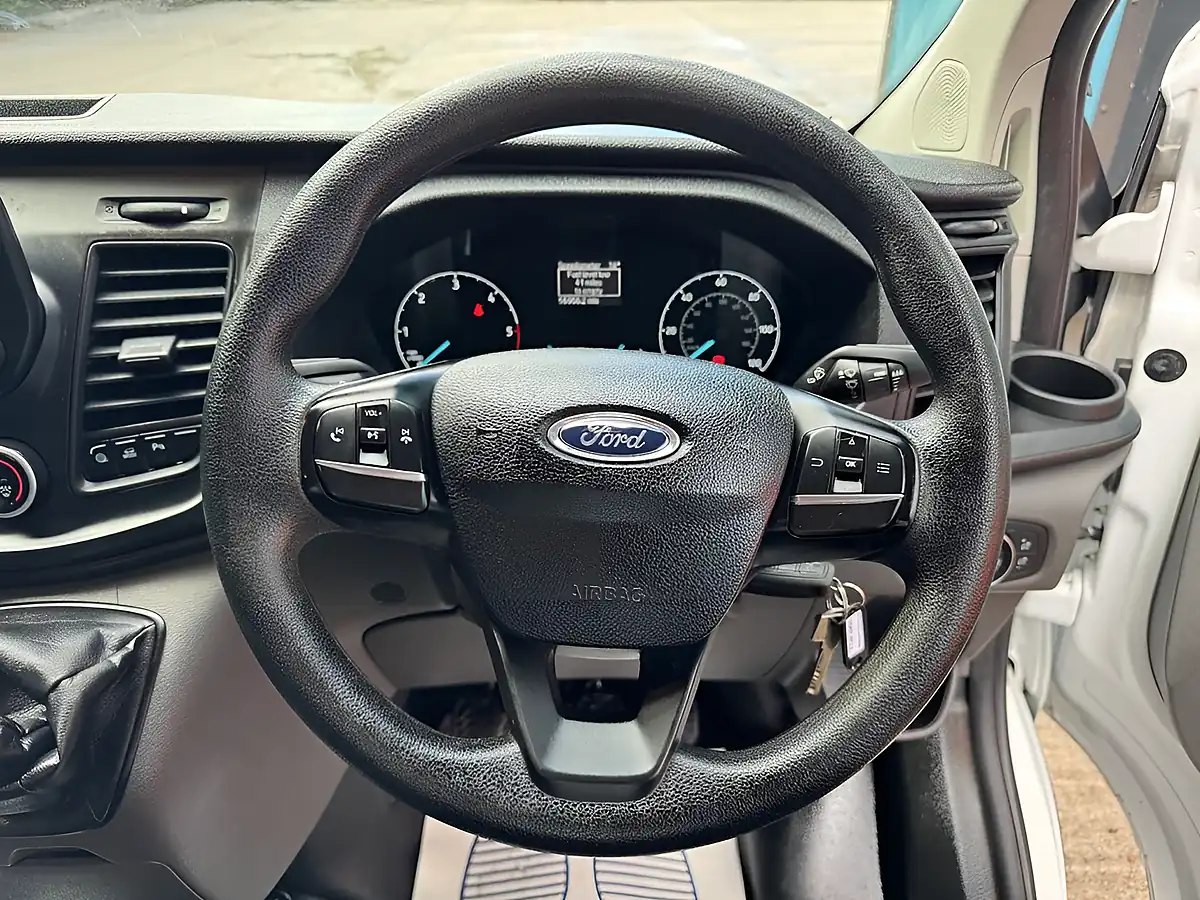 Used 2020 Ford Transit Custom Leader White - Interior and Exterior details 16