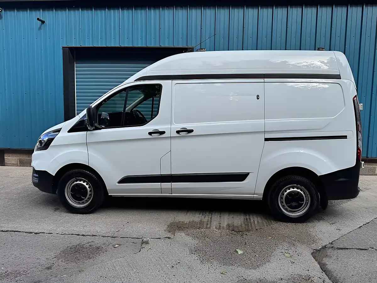 Used 2020 Ford Transit Custom Leader White - Interior and Exterior details 8
