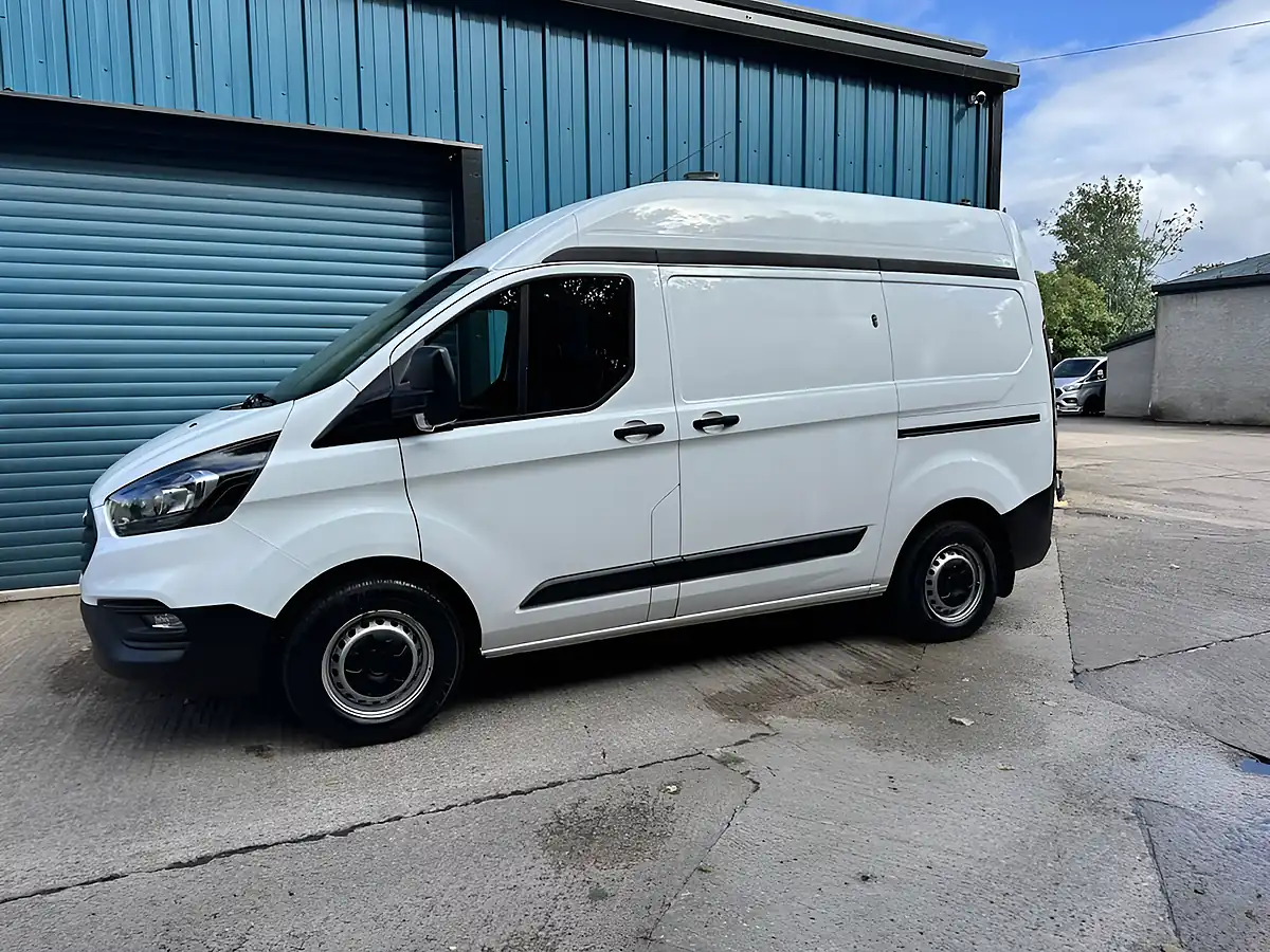 Used 2020 Ford Transit Custom Leader White - Interior and Exterior details 9