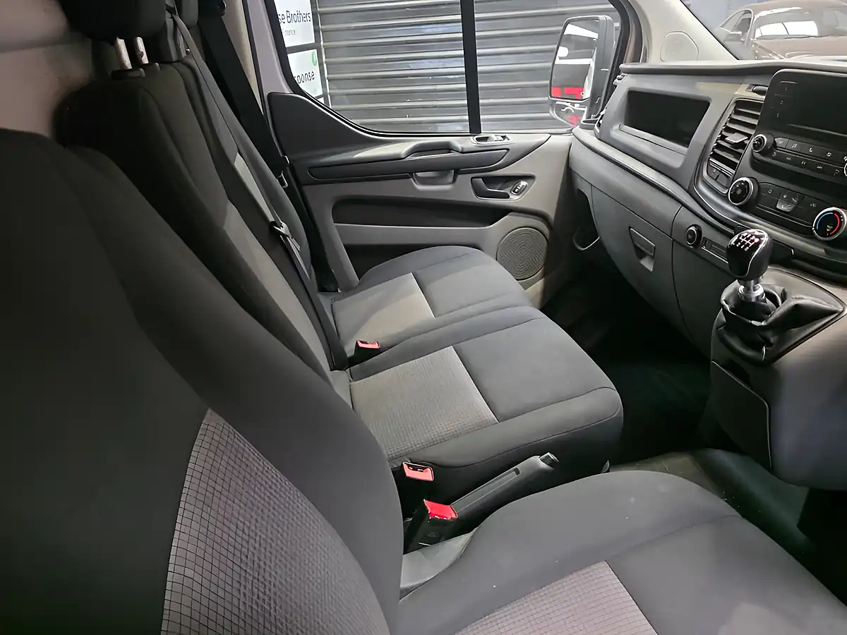 Used 2020 Ford Transit Custom Leader White - Interior and Exterior details 10
