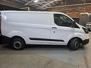 Used 2020 Ford Transit Custom Leader White - Interior and Exterior details 14