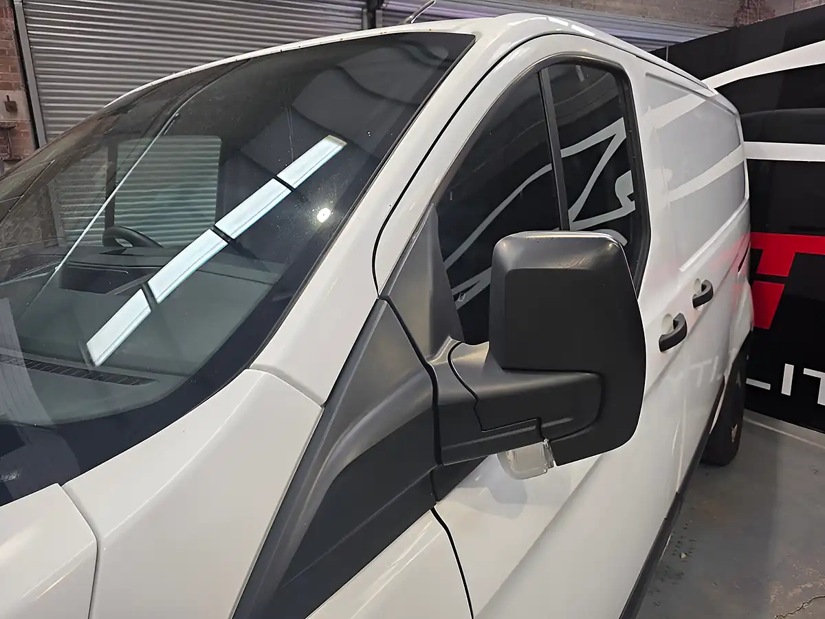 Used 2020 Ford Transit Custom Leader White - Interior and Exterior details 16