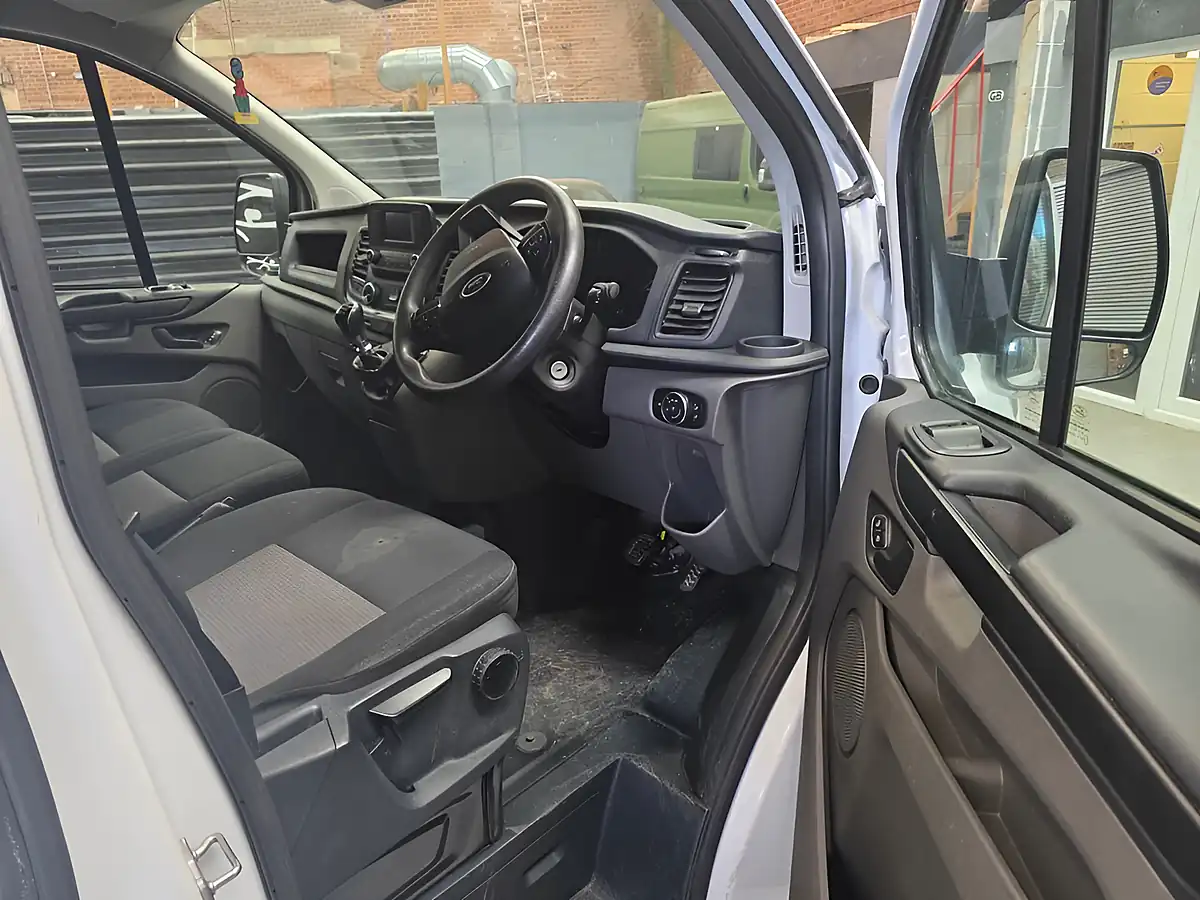 Used 2020 Ford Transit Custom Leader White - Interior and Exterior details 3