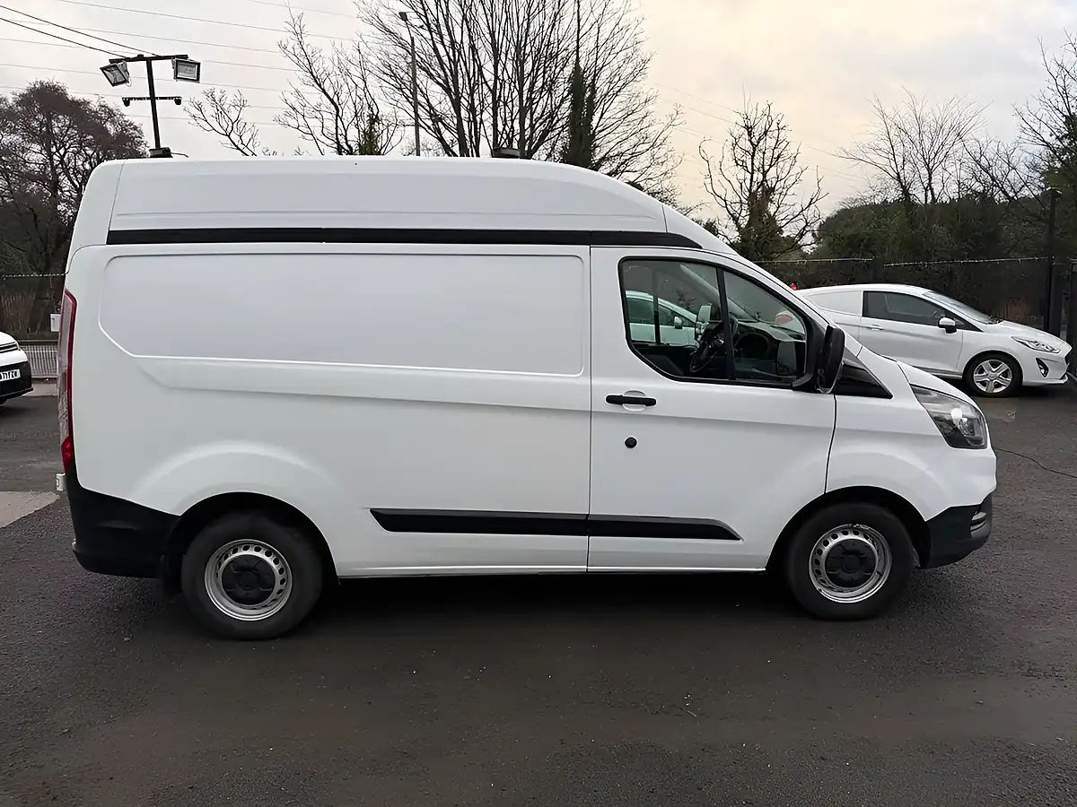 Used 2020 Ford Transit Custom Leader White - Interior and Exterior details 9