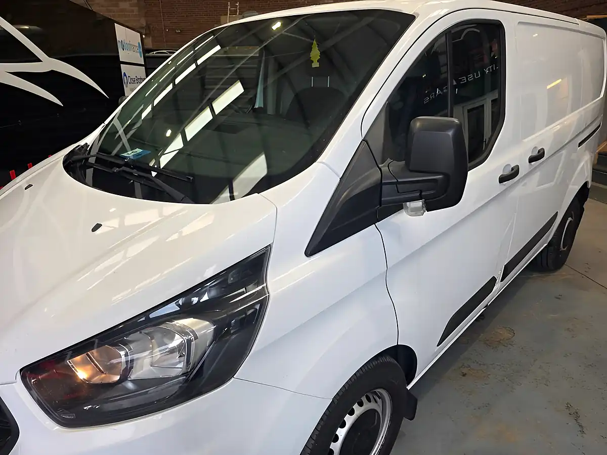 Used 2020 Ford Transit Custom Leader White - Interior and Exterior details 15