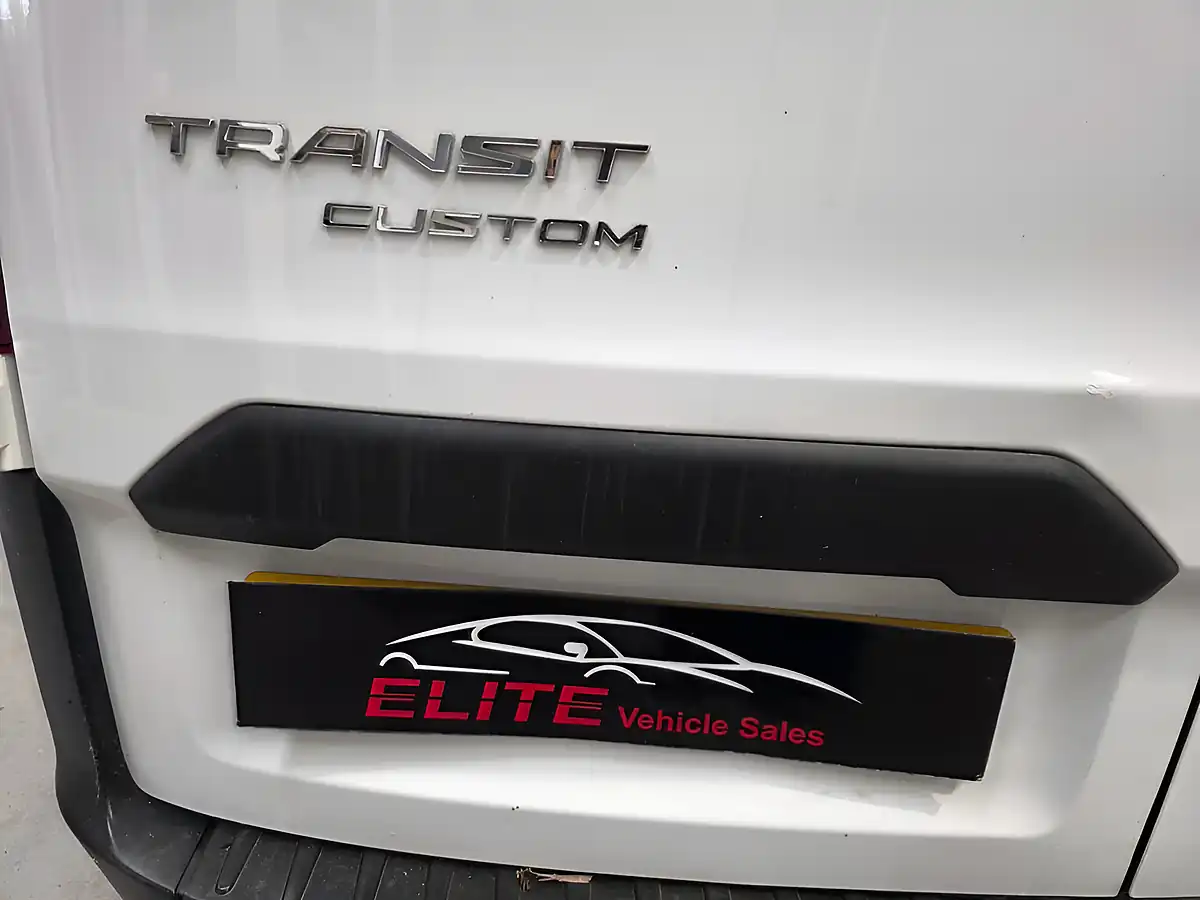 Used 2020 Ford Transit Custom Leader White - Interior and Exterior details 18
