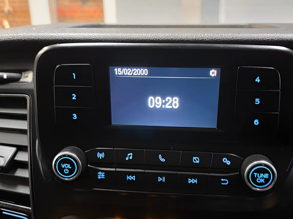 Used 2020 Ford Transit Custom Leader White - Interior and Exterior details 19