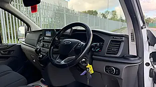 Used 2020 Ford Transit Custom Leader White - Interior and Exterior details 16