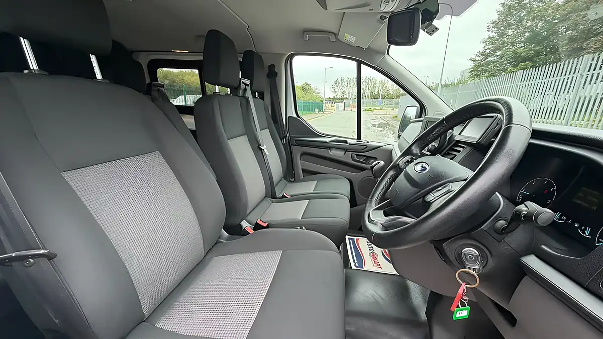 Used 2020 Ford Transit Custom Leader White - Interior and Exterior details 14