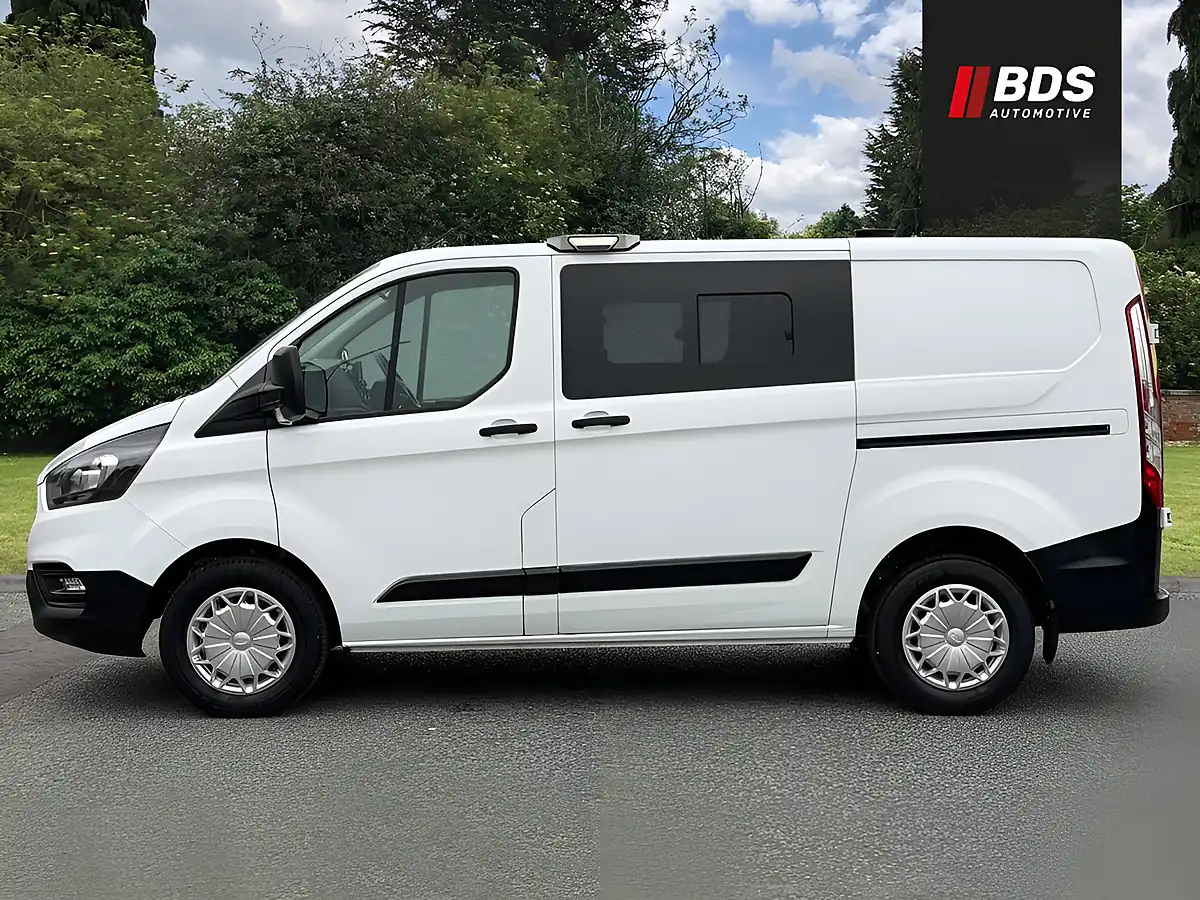 Used 2020 Ford Transit Custom Leader White - Interior and Exterior details 4