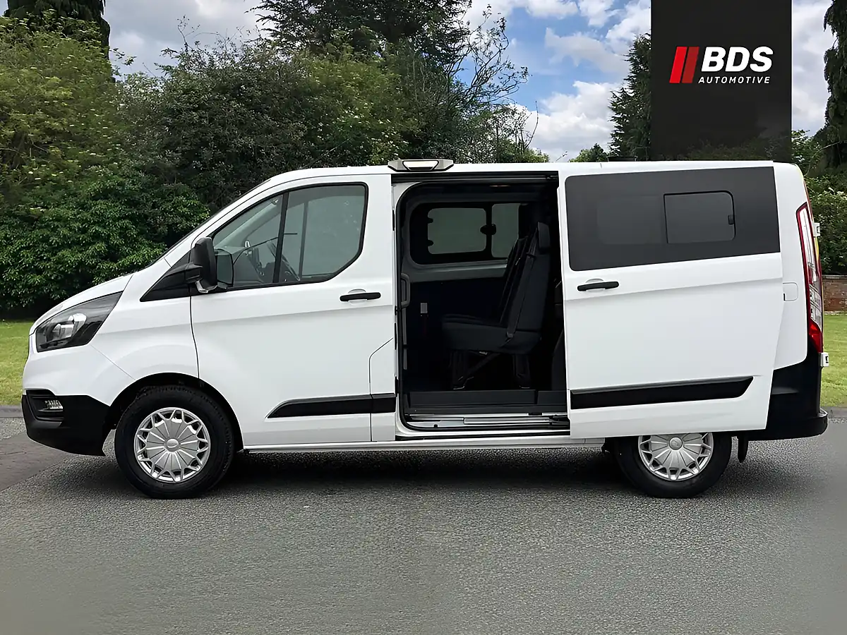 Used 2020 Ford Transit Custom Leader White - Interior and Exterior details 5