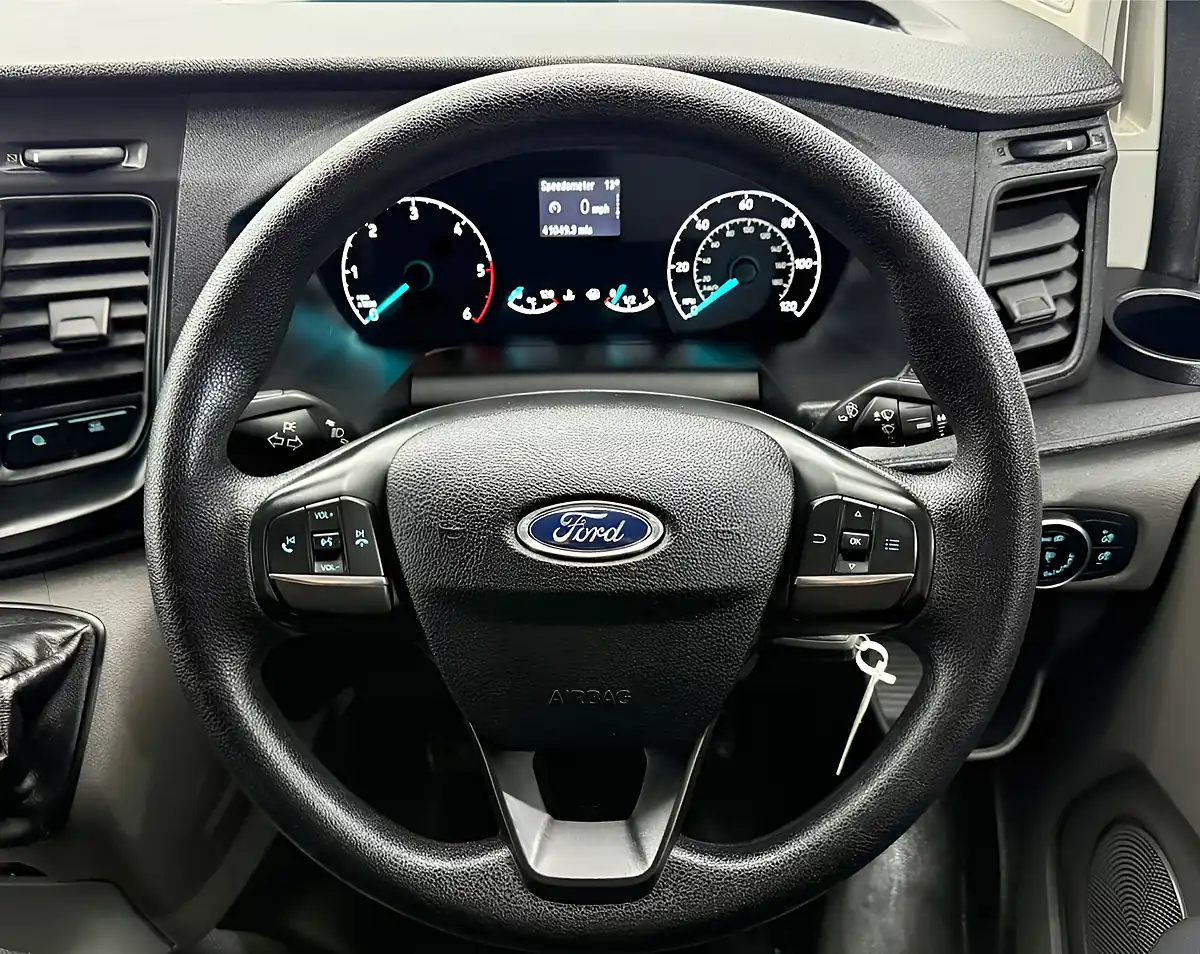 Used 2020 Ford Transit Custom Leader White - Interior and Exterior details 10