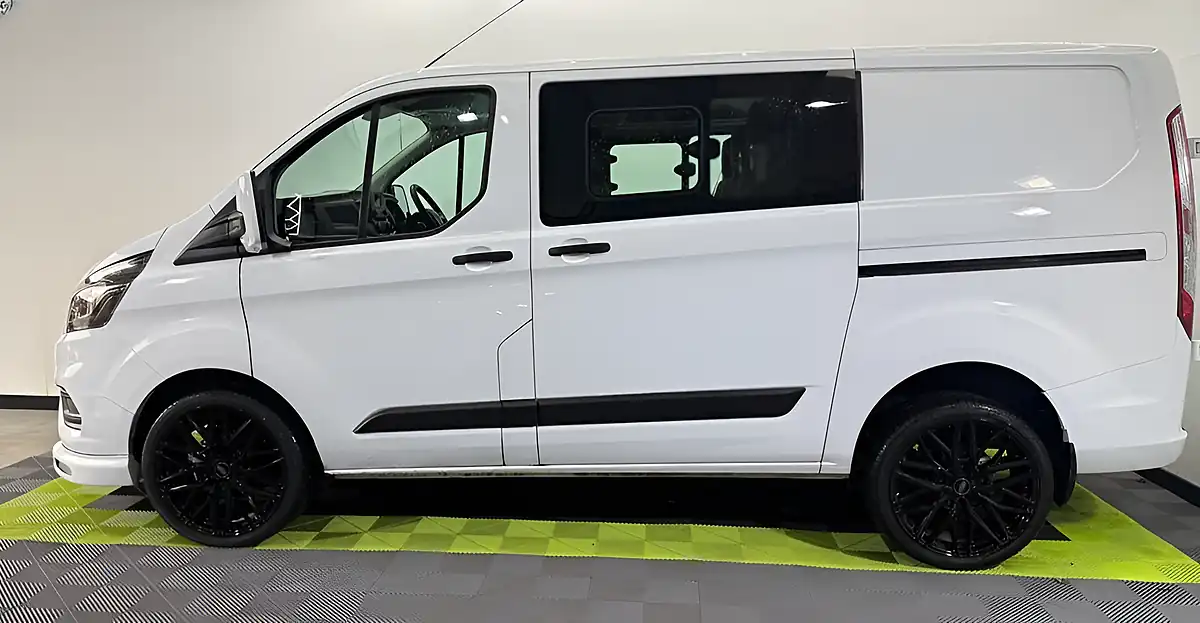 Used 2020 Ford Transit Custom Leader White - Interior and Exterior details 8