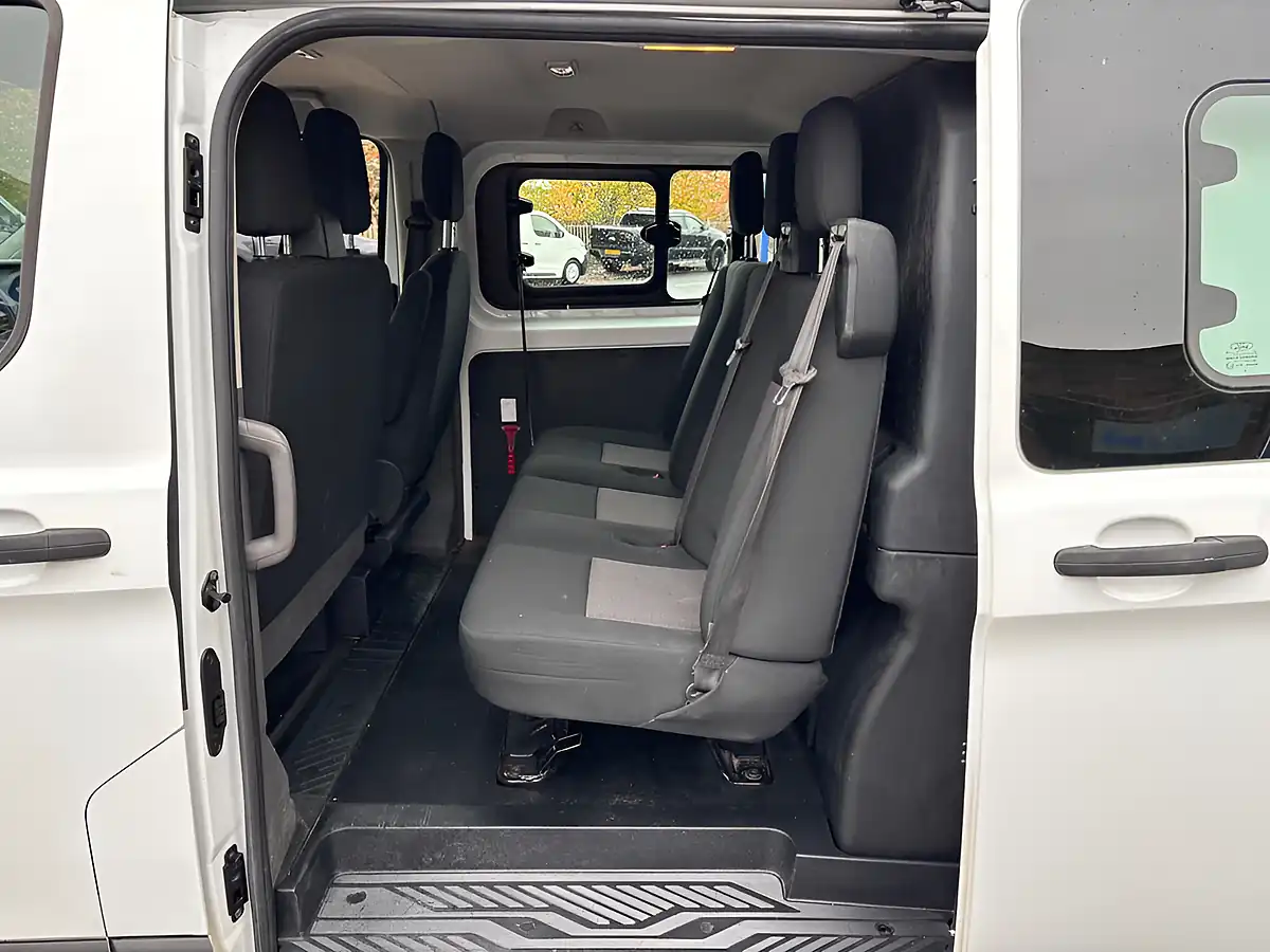Used 2020 Ford Transit Custom Leader White - Interior and Exterior details 14