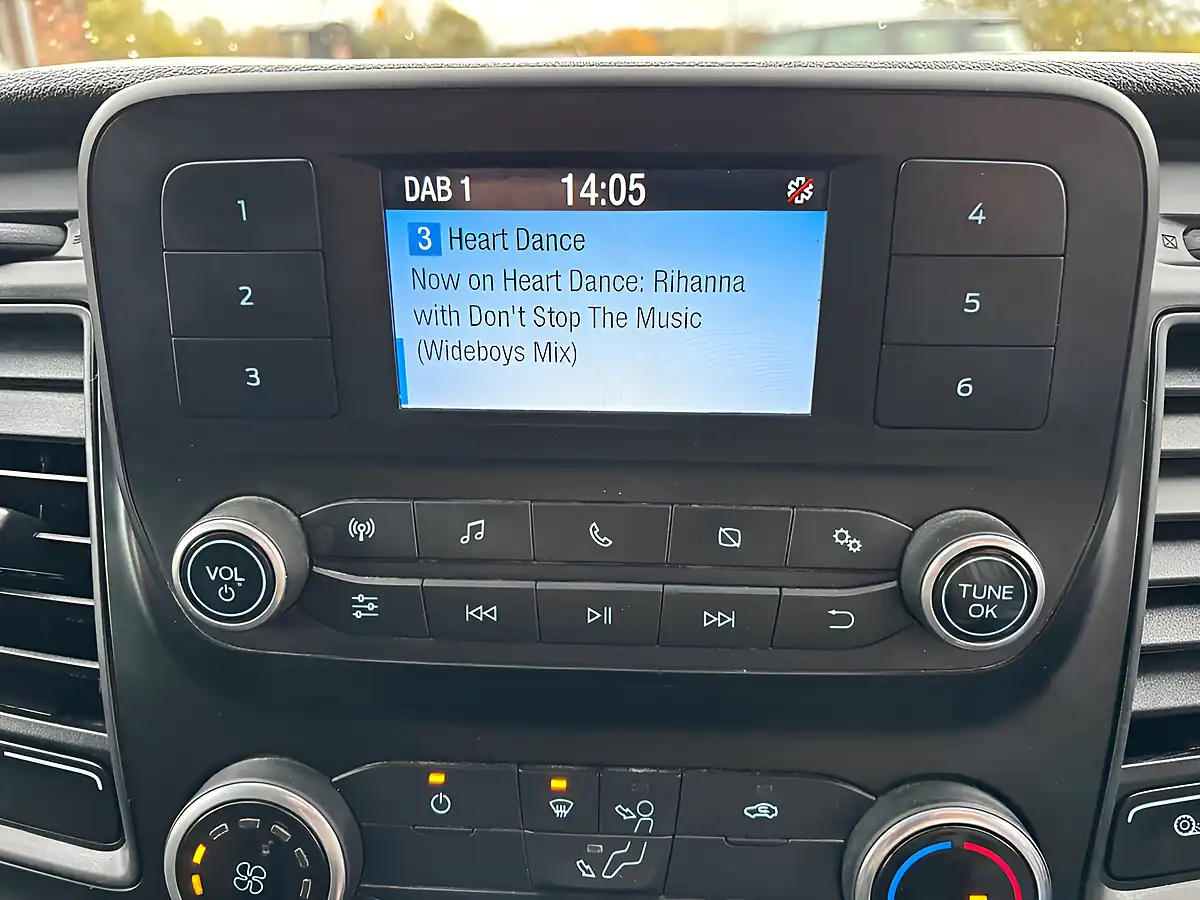 Used 2020 Ford Transit Custom Leader White - Interior and Exterior details 19