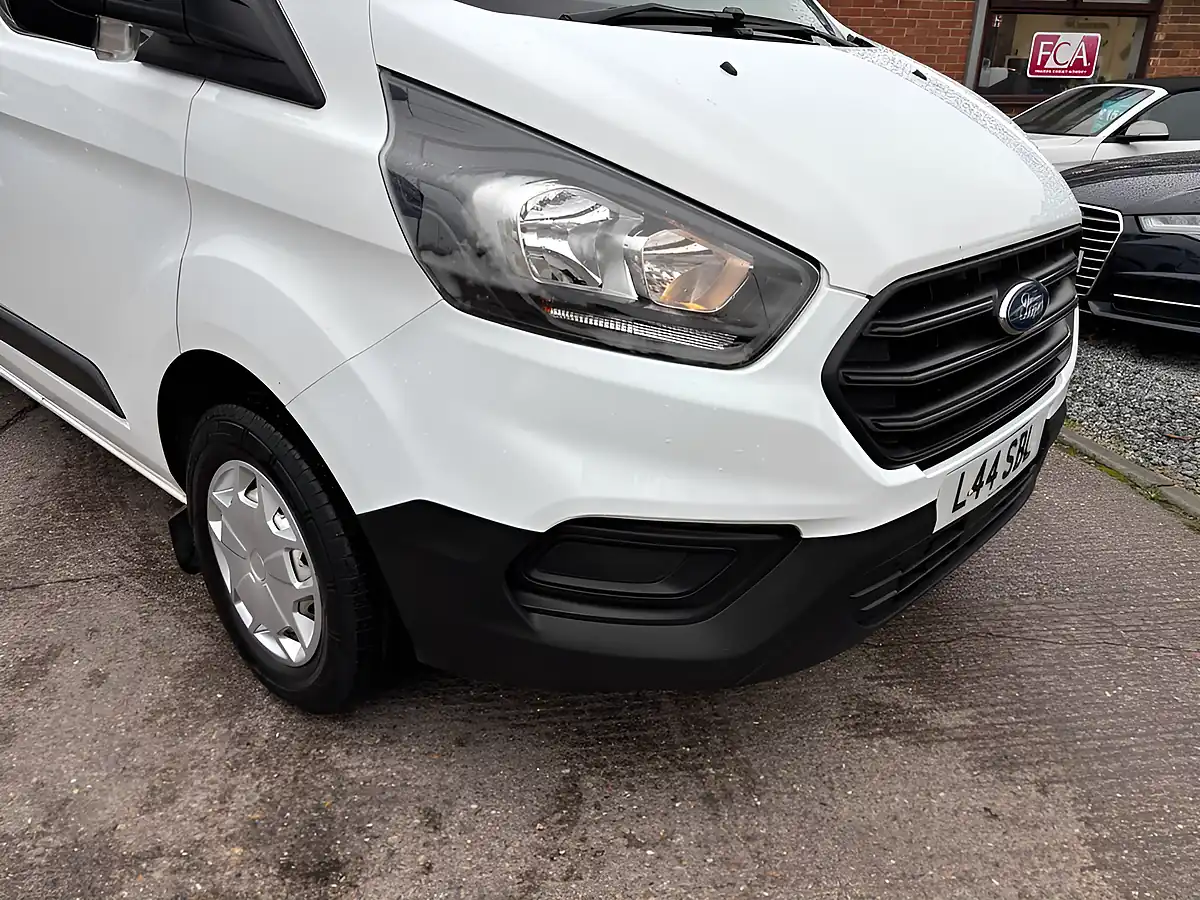 Used 2020 Ford Transit Custom Leader White - Interior and Exterior details 2