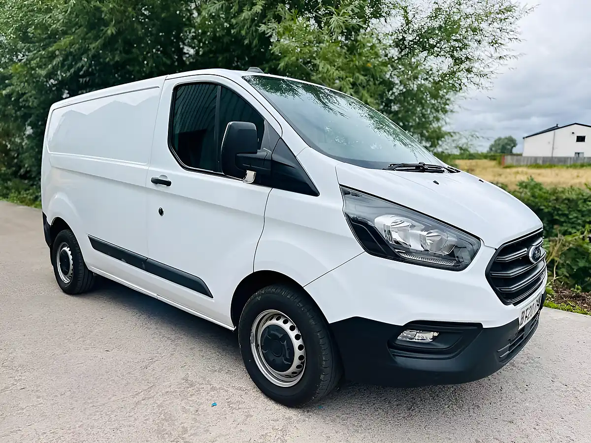 Used 2020 Ford Transit Custom Leader White - Interior and Exterior details 7