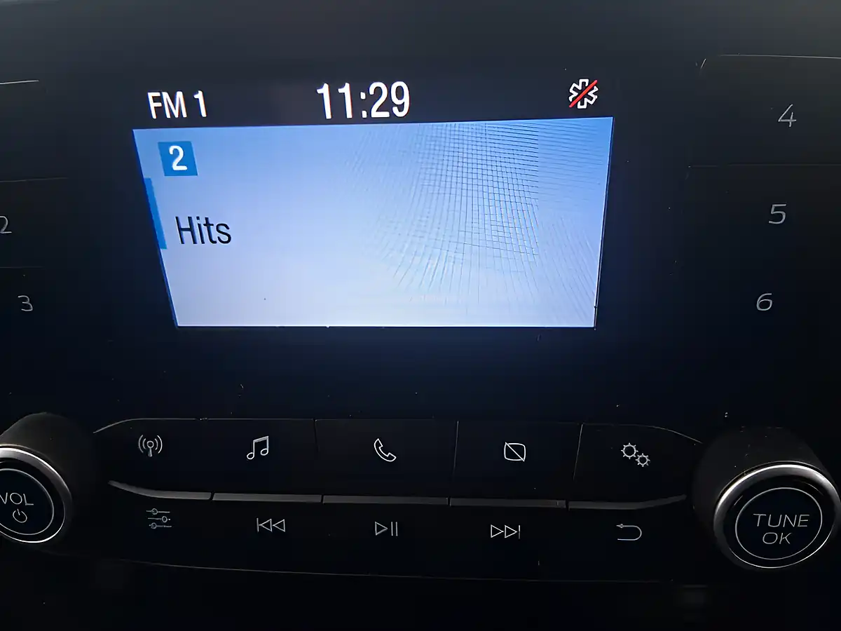 Used 2020 Ford Transit Custom Leader White - Interior and Exterior details 18