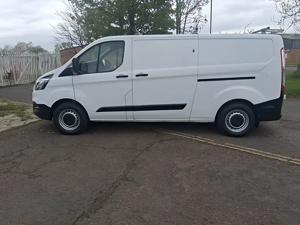 Used 2020 Ford Transit Custom Leader White - Interior and Exterior details 2