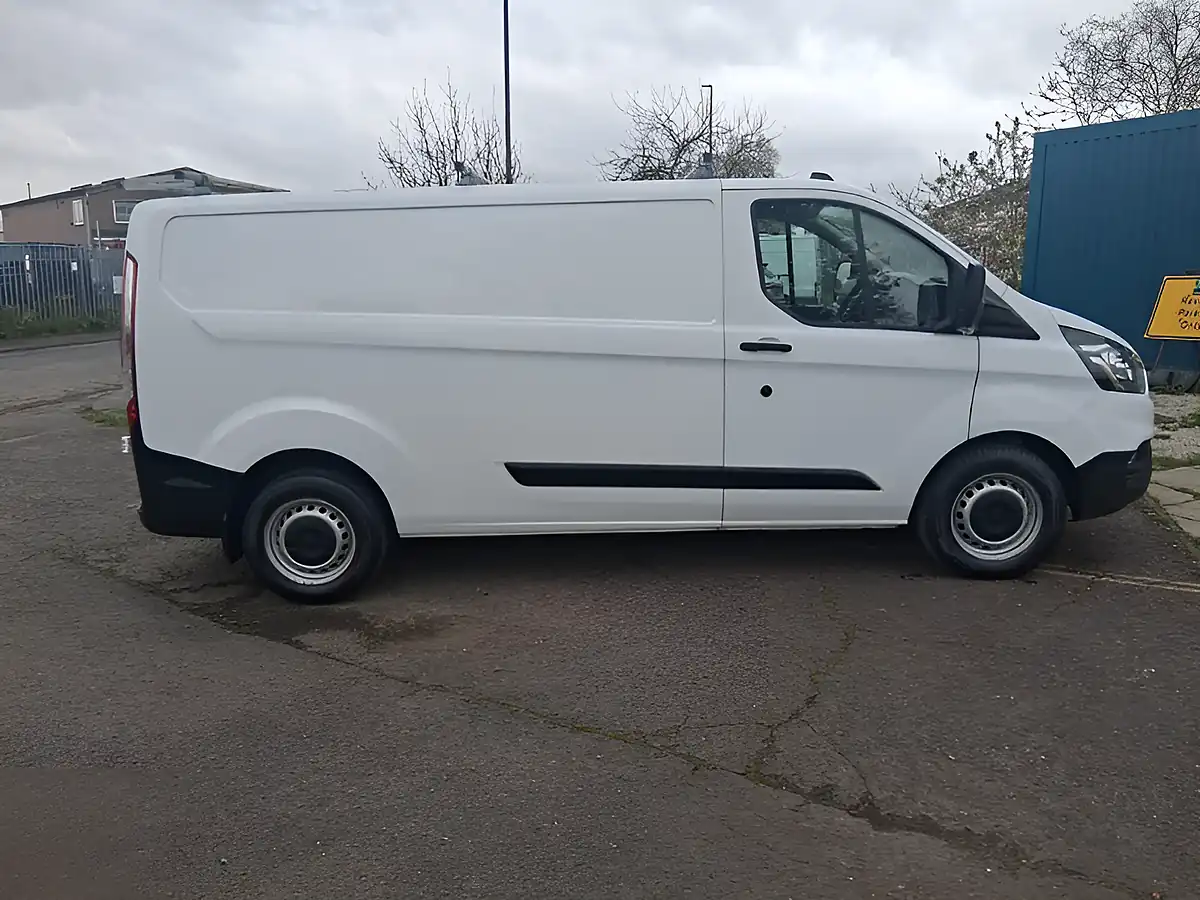 Used 2020 Ford Transit Custom Leader White - Interior and Exterior details 6