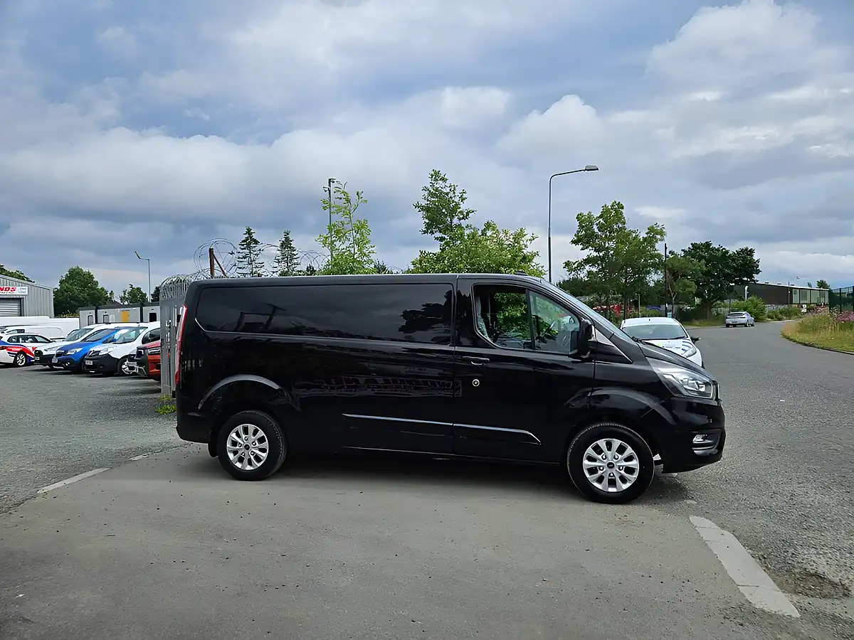 Used 2020 Ford Transit Custom Limited Black - Interior and Exterior details 2