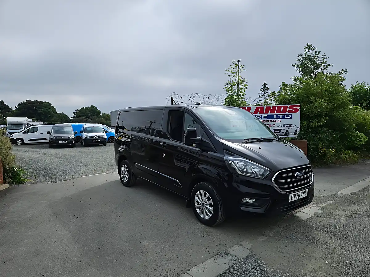 Used 2020 Ford Transit Custom Limited Black - Front View