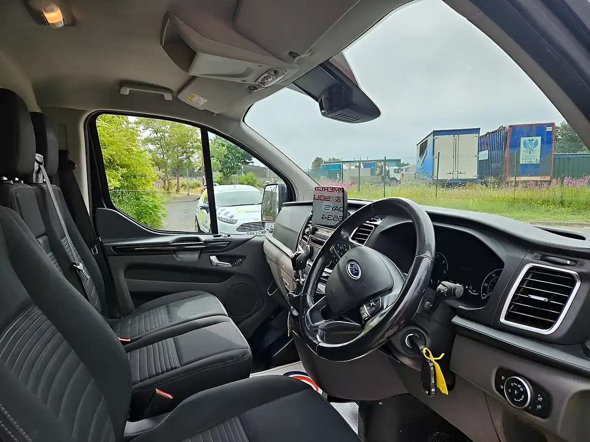 Used 2020 Ford Transit Custom Limited Black - Interior and Exterior details 12