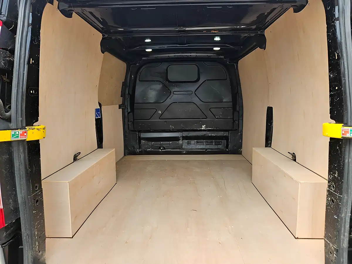 Used 2020 Ford Transit Custom Limited Black - Interior and Exterior details 9