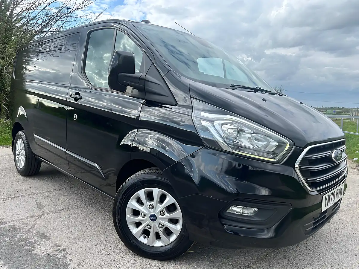 Used 2020 Ford Transit Custom Limited Black - Front View