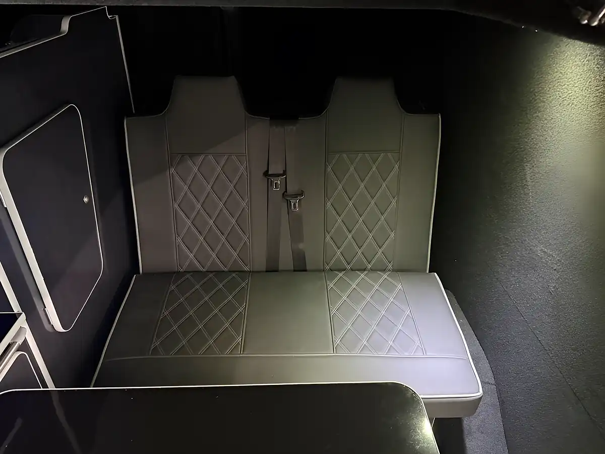 Used 2020 Ford Transit Custom Limited Black - Interior and Exterior details 11