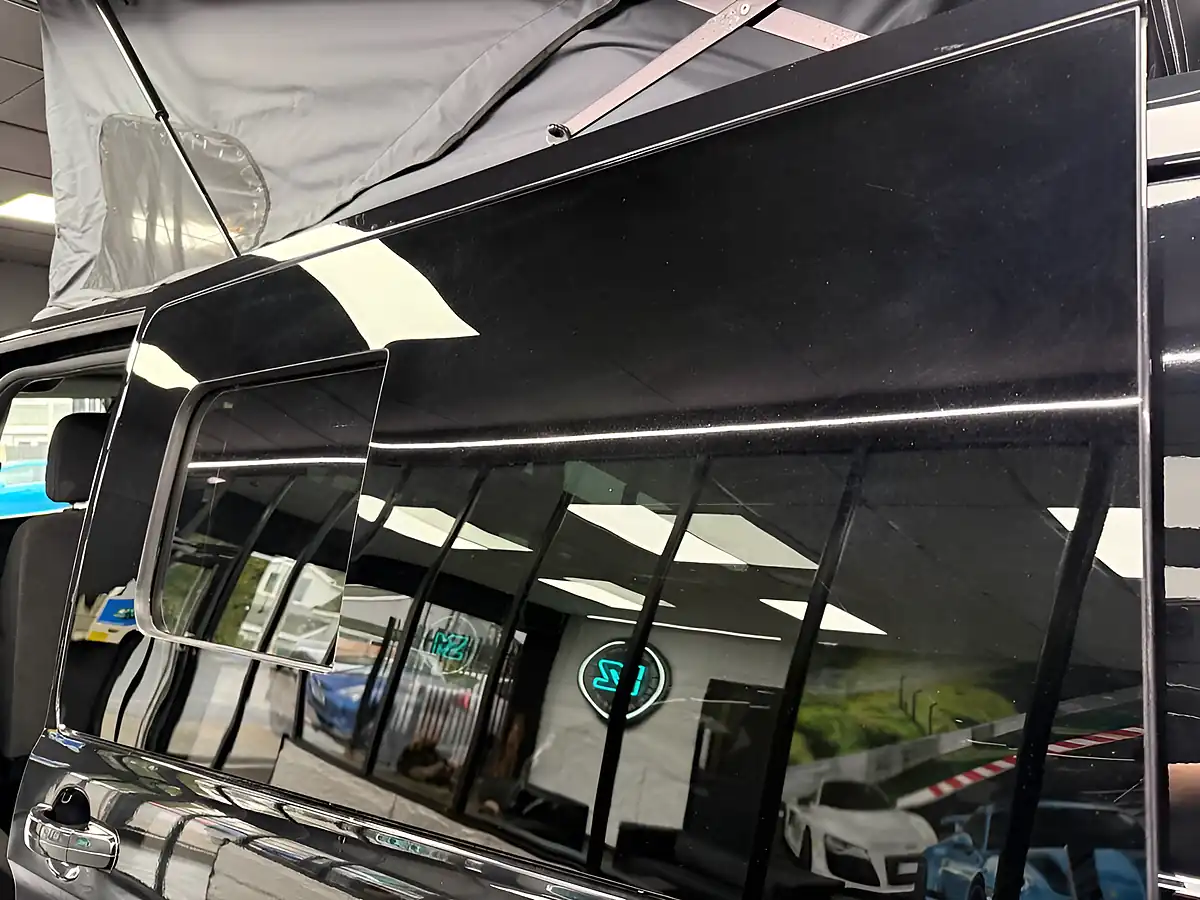 Used 2020 Ford Transit Custom Limited Black - Interior and Exterior details 15