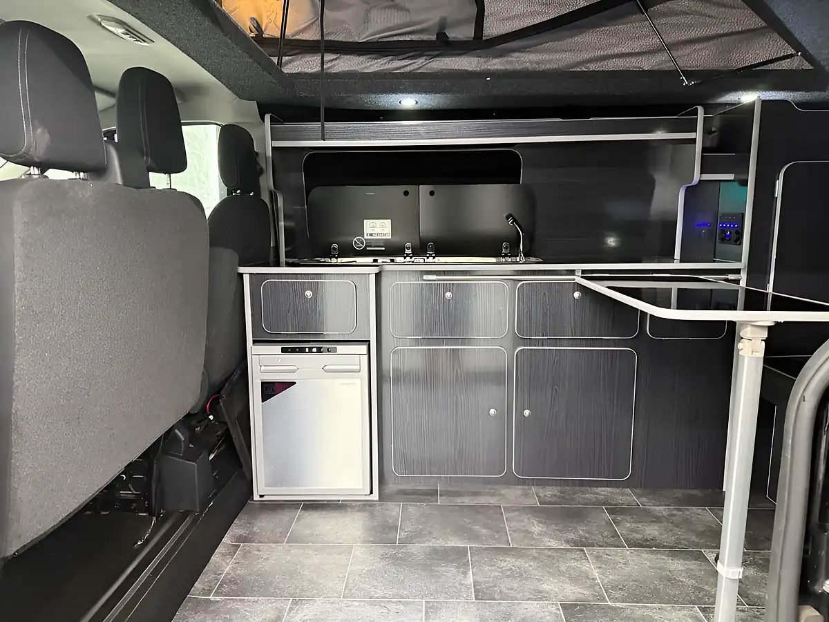 Used 2020 Ford Transit Custom Limited Black - Interior and Exterior details 6