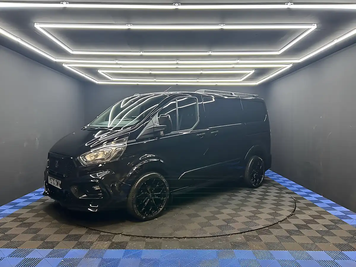 Used 2020 Ford Transit Custom Limited Black - Interior and Exterior details 10