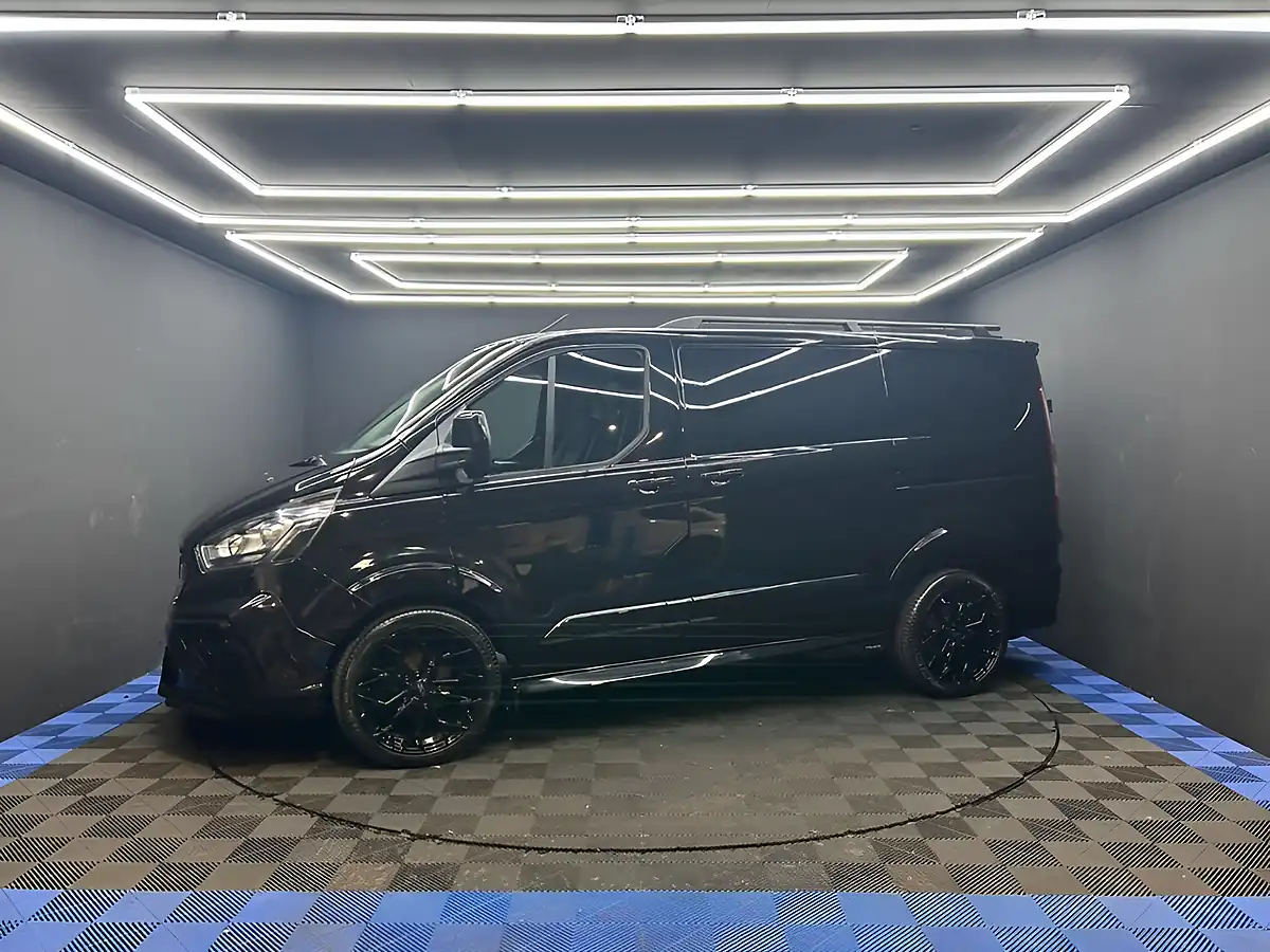 Used 2020 Ford Transit Custom Limited Black - Interior and Exterior details 11