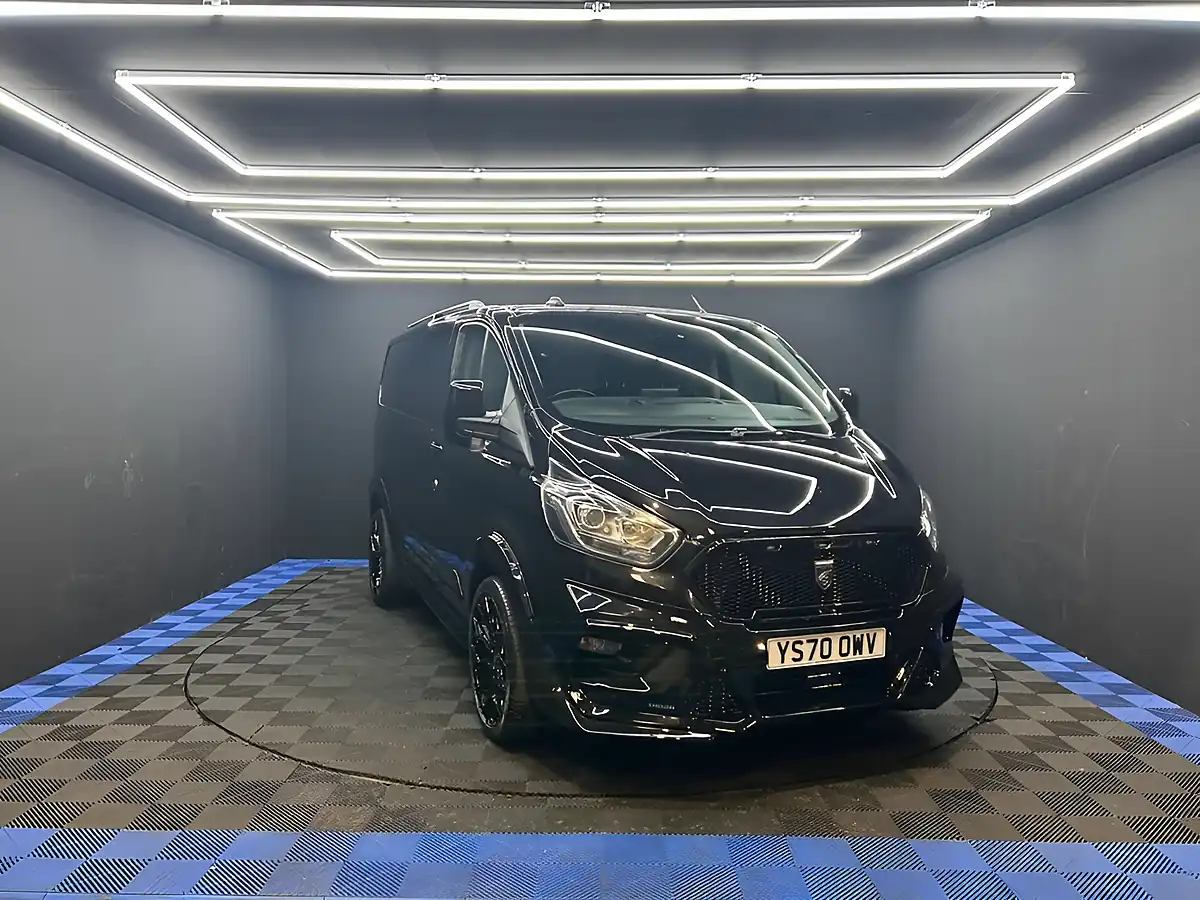 Used 2020 Ford Transit Custom Limited Black - Interior and Exterior details 4