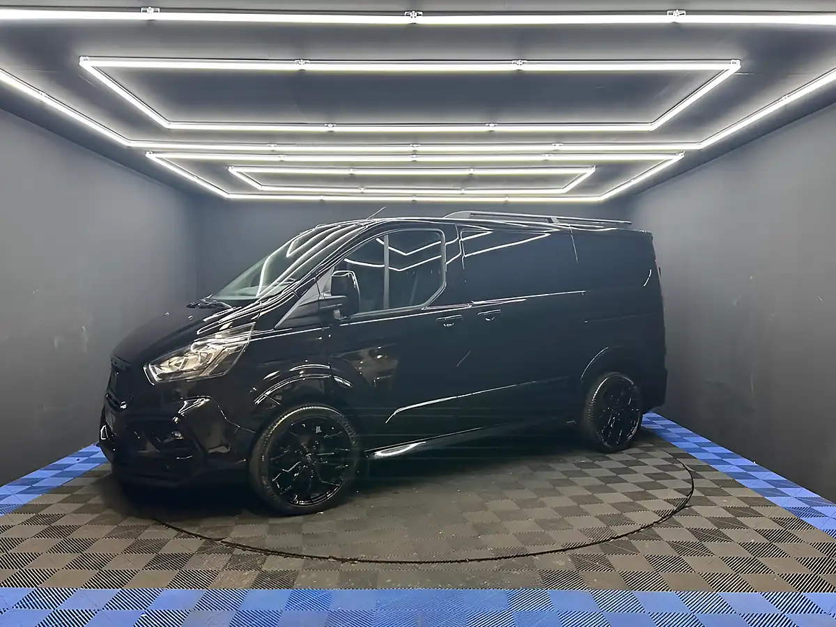 Used 2020 Ford Transit Custom Limited Black - Interior and Exterior details 9