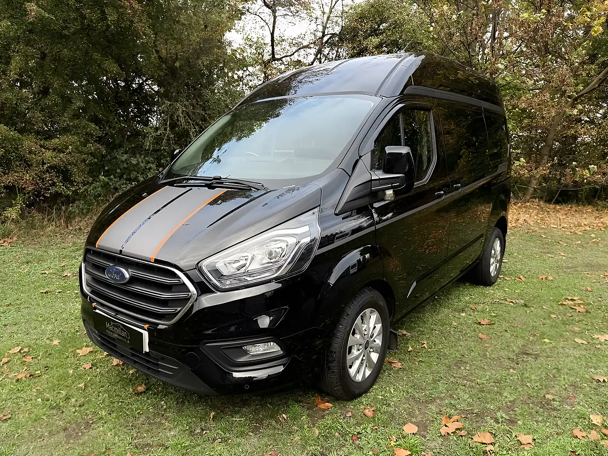 Used 2020 Ford Transit Custom Limited Black - Interior and Exterior details 5