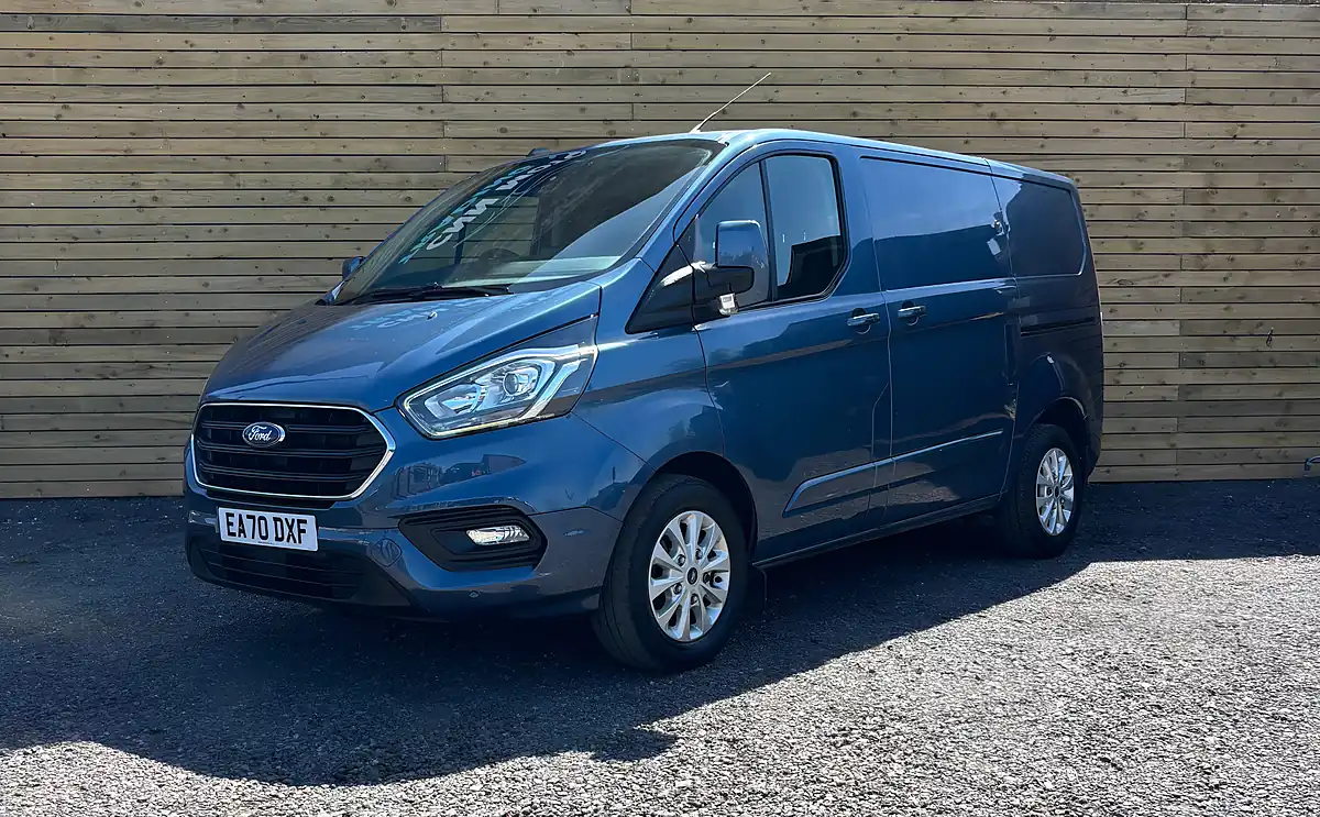 Used 2020 Ford Transit Custom Limited Blue - Interior and Exterior details 15