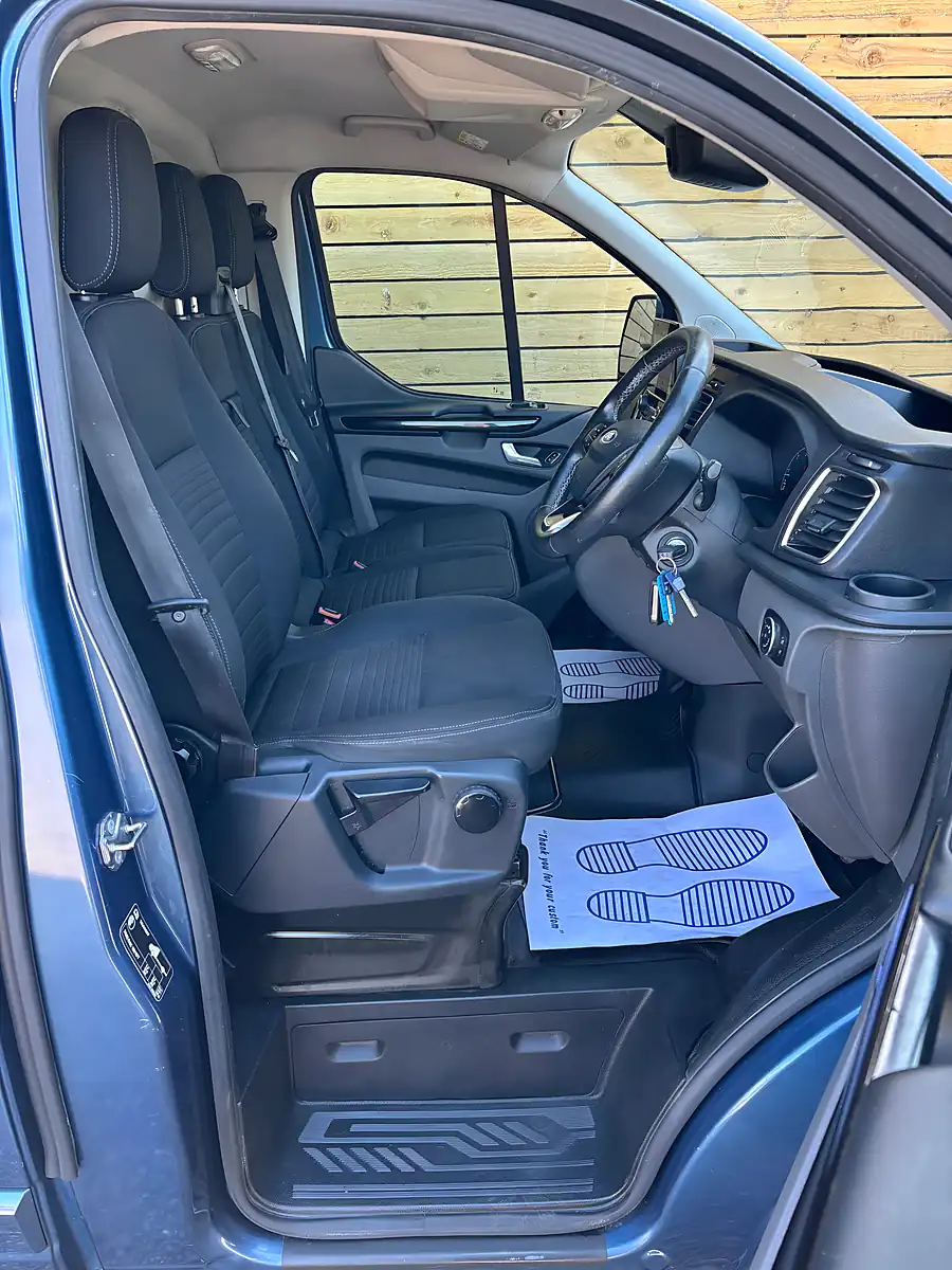 Used 2020 Ford Transit Custom Limited Blue - Interior and Exterior details 18